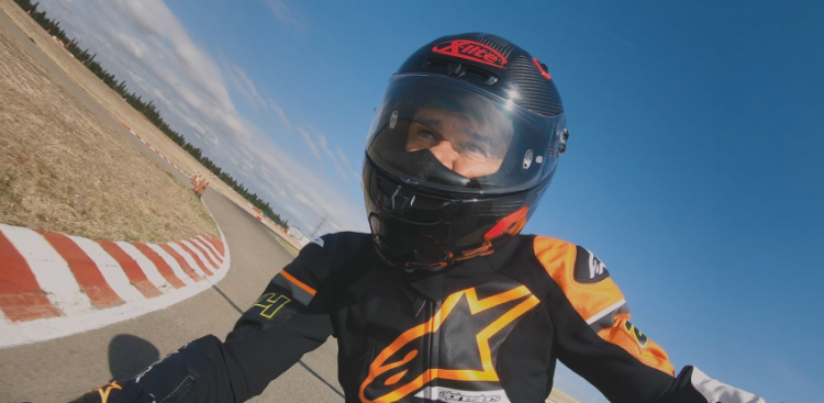 Vídeo: El mayor reto de la SEAT MÓ 125 Performance: la moto eléctrica urbana logra dos títulos Guinness World Records™ en 48 horas